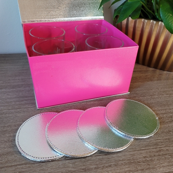 Set (4) Party Glasses w/ Coasters - Picture 4 of 7